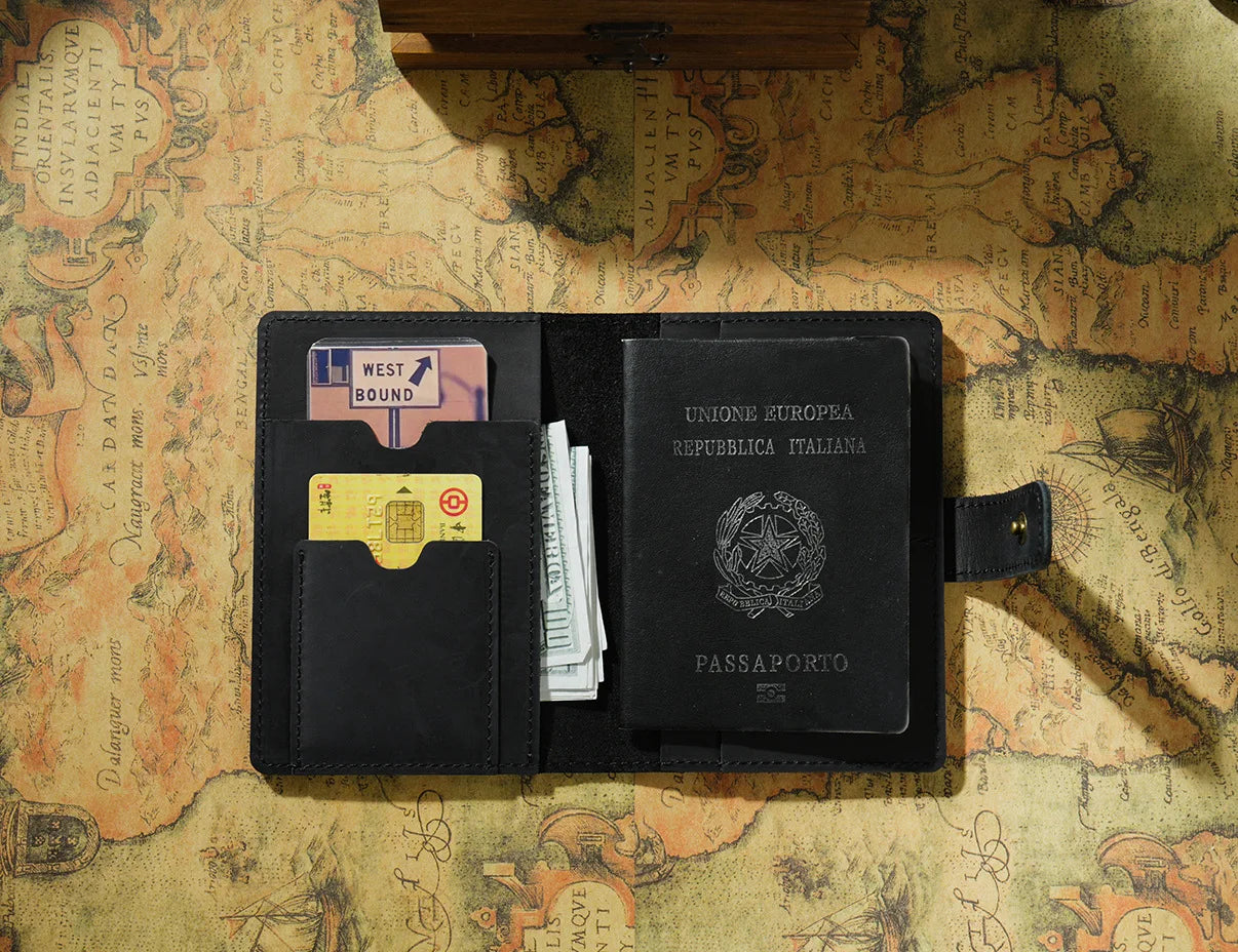 Classic cowhide wallet, card compartment, cash compartment, passport compartment